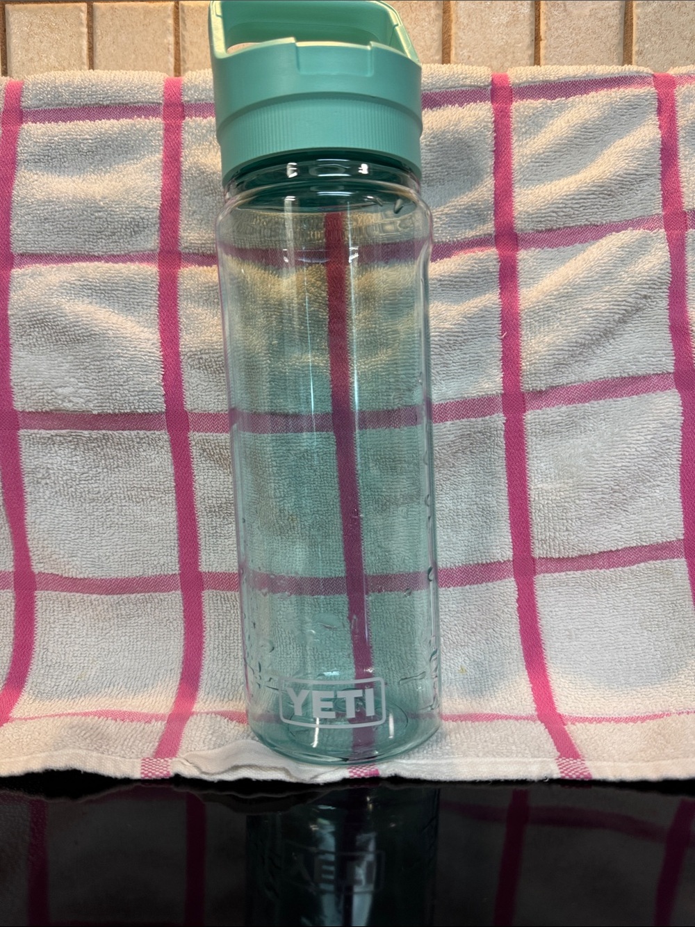Yeti 25oz Plastic Tumbler NWOT